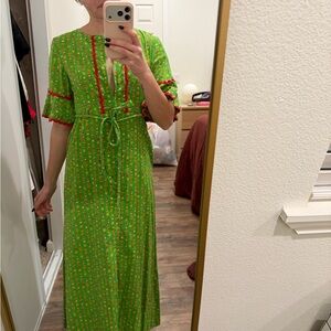 1970’s Vintage flutter sleeve dress